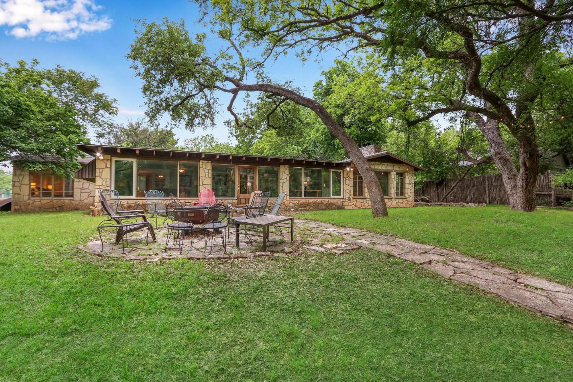 Вилла Rock House On Cypress Creek Уимберли Экстерьер фото